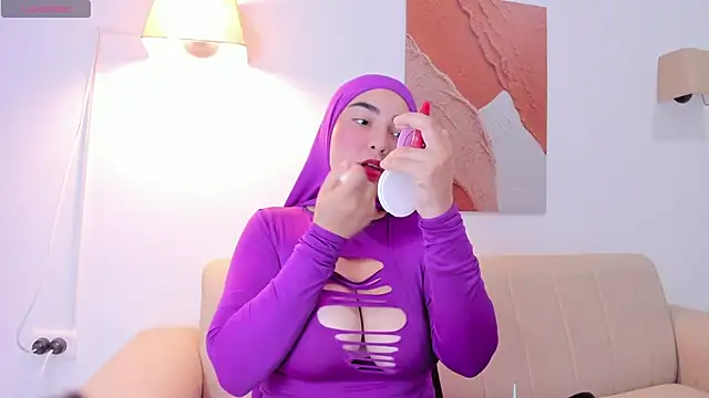 Snapshot of Malika_Noor chatting on 16, 5, 2026 Malika Noor online show from 16, 5, 2026