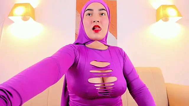 Malika Noor online show from 14, 4, 2026