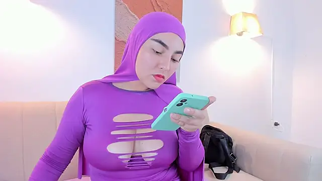 Snapshot of Malika_Noor chatting on 10, 5, 2026 Malika Noor online show from 10, 5, 2026