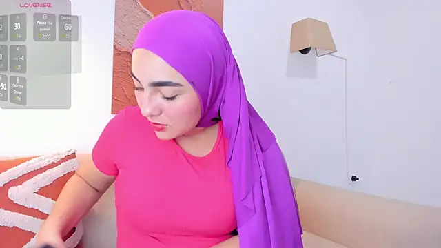 Snapshot of Malika_Noor chatting on 26, 5, 2026 Malika Noor online show from 26, 5, 2026