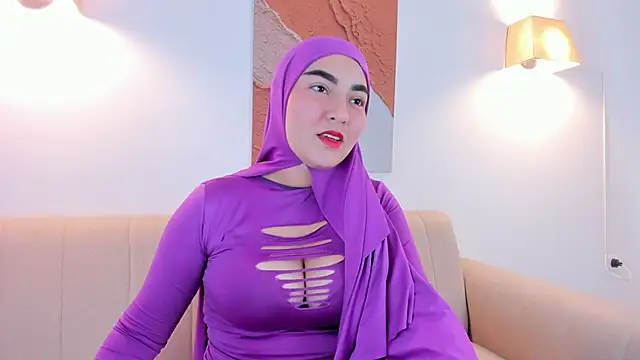 Snapshot of Malika_Noor chatting on 9, 5, 2026 Malika Noor online show from 9, 5, 2026