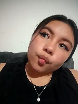 lucy blush online show from 31, 3, 2026