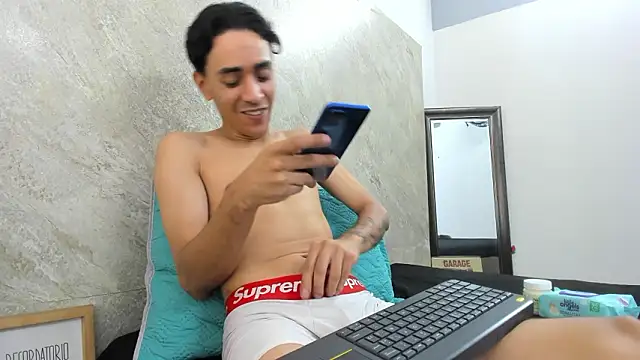 Mick-lollipop online show from 9, 3, 2026