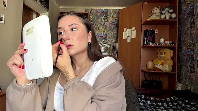 poly princess online show from 15, 4, 2026