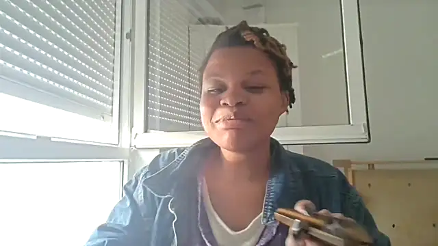 Snapshot of DolliaStarz chatting on 16, 3, 2026 DolliaStarz online show from 16, 3, 2026