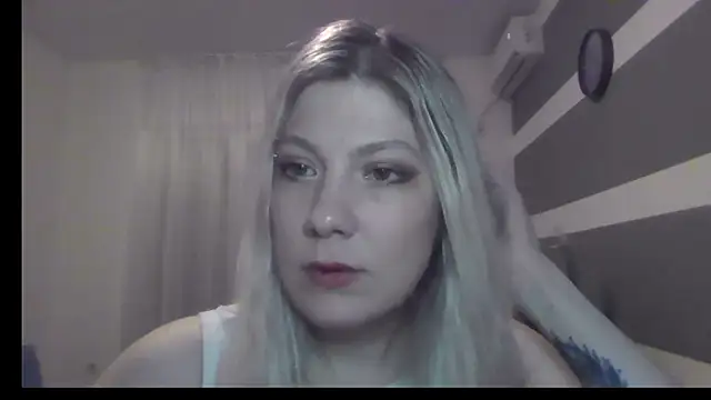 Foxy Bright online show from 14, 3, 2026