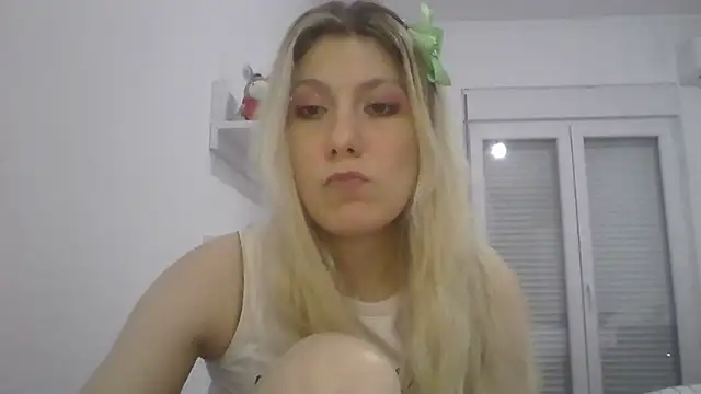 Foxy Bright online show from 27, 3, 2026