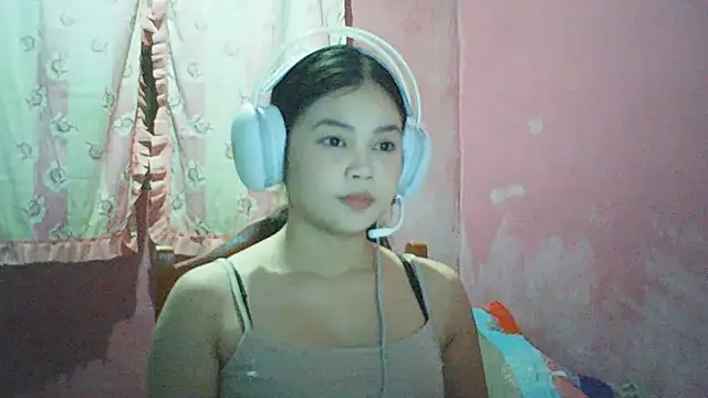 Snapshot of DessertFlower chatting on 15, 5, 2026 DessertFlower online show from 15, 5, 2026