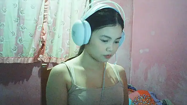 Snapshot of DessertFlower chatting on 9, 5, 2026 DessertFlower online show from 9, 5, 2026