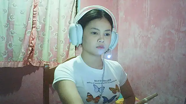Snapshot of DessertFlower chatting on 29, 4, 2026 DessertFlower online show from 29, 4, 2026