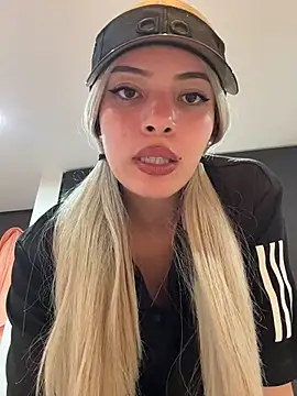 romanovanita online show from 13, 3, 2026