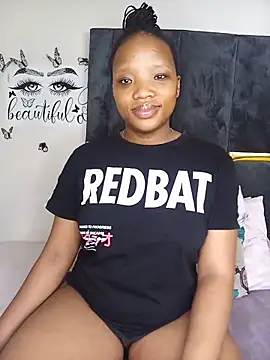Divine Beautyxx online show from 2, 6, 2026