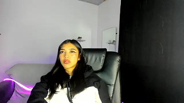 jaulyn 18 online show from 15, 3, 2026