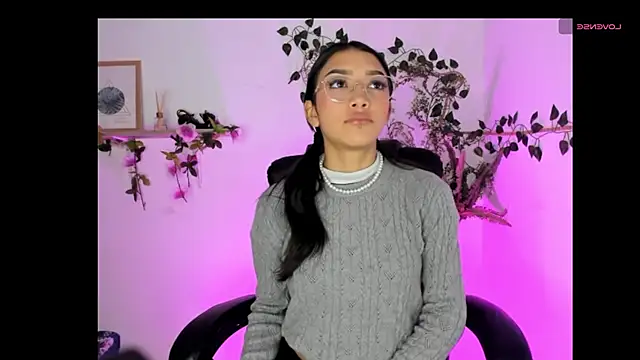 jaulyn 18 online show from 31, 3, 2026