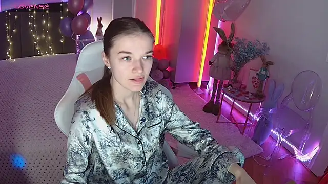 Ann Wood online show from 23, 3, 2026