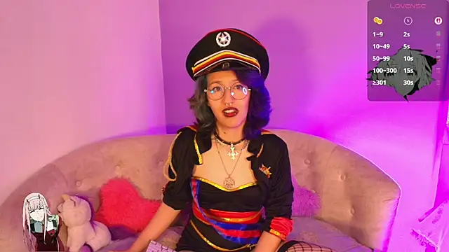 mitsuri nyx online show from 30, 4, 2026