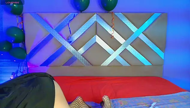 mitsuri nyx online show from 14, 4, 2026