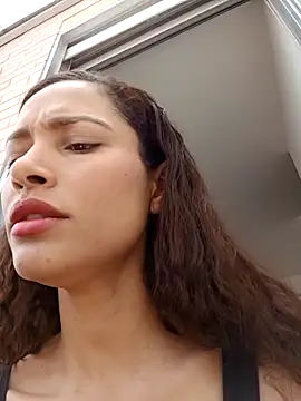 ScarletthSmith online show from 4, 3, 2026