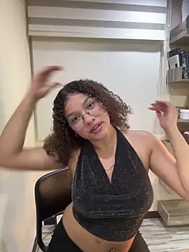 Snapshot of KendyLove_ chatting on 14, 5, 2026 KendyLove online show from 14, 5, 2026