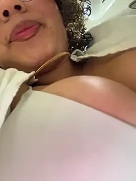 Snapshot of KendyLove_ chatting on 23, 5, 2026 KendyLove online show from 23, 5, 2026