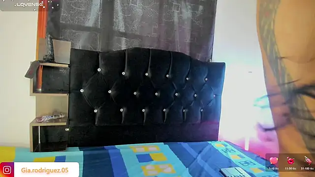 Jess Hoffman online show from 22, 4, 2026