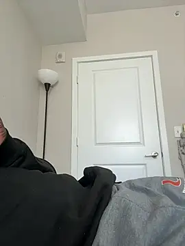 makeherfeelg online show from 24, 2, 2026