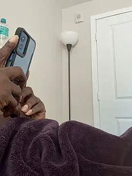 makeherfeelg online show from 23, 2, 2026