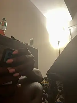 makeherfeelg online show from 23, 2, 2026