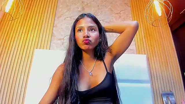 Juna Hyl online show from 5, 3, 2026