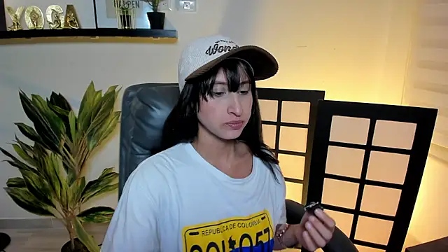 Snapshot of Antonella_Moretti_ chatting on 17, 6, 2026 Antonella Moretti online show from 17, 6, 2026
