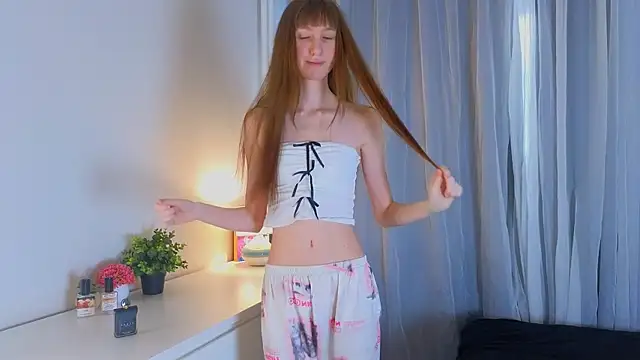 arina waifu online show from 15, 4, 2026