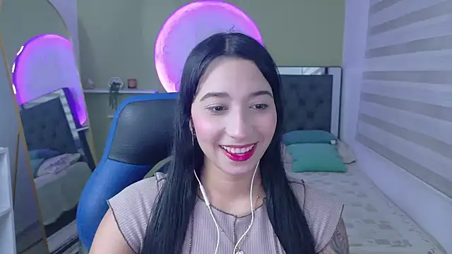ivvoncute online show from 5, 7, 2026