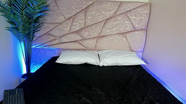 yayis Betancur online show from 13, 3, 2026