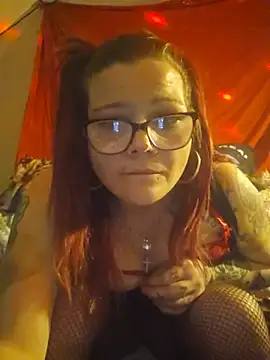 Snapshot of Sexymilf6992 chatting on 24, 5, 2026 Sexymilf6992 online show from 24, 5, 2026