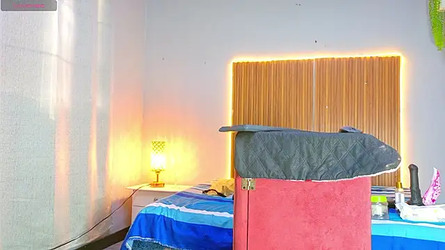 CIccioline pussyGolden online show from 28, 3, 2026