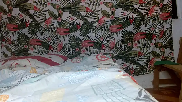 smallvioleta69 online show from 3, 3, 2026