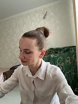 Snapshot of AinyrVixxen chatting on 5, 3, 2026 AinyrVixxen online show from 5, 3, 2026