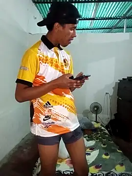 SexyBoys100 online show from 4, 3, 2026