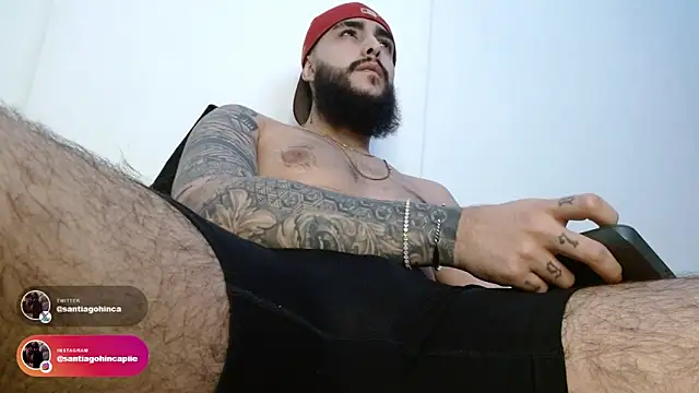 SantiagoHincapiie online show from 10, 4, 2026