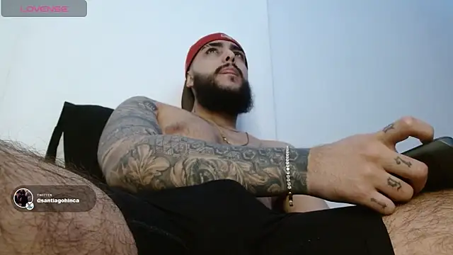 SantiagoHincapiie online show from 14, 4, 2026