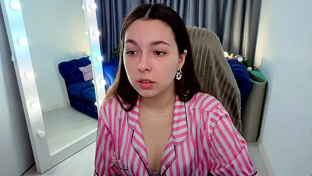 BellaThery online show from 22, 4, 2026