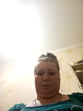 KiraStanton online show from 6, 3, 2026