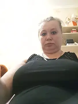 Snapshot of KiraStanton chatting on 14, 7, 2026 KiraStanton online show from 14, 7, 2026