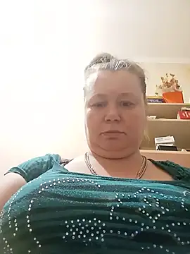 KiraStanton online show from 25, 5, 2026