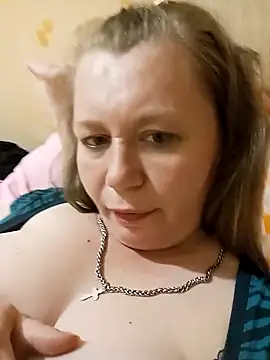 KiraStanton online show from 8, 5, 2026