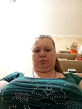 KiraStanton online show from 10, 5, 2026