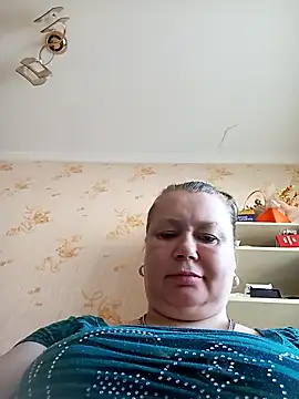 KiraStanton online show from 10, 4, 2026