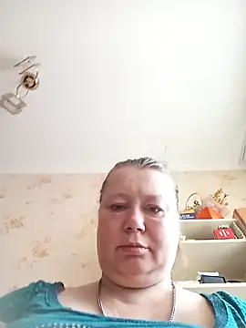 KiraStanton online show from 12, 4, 2026