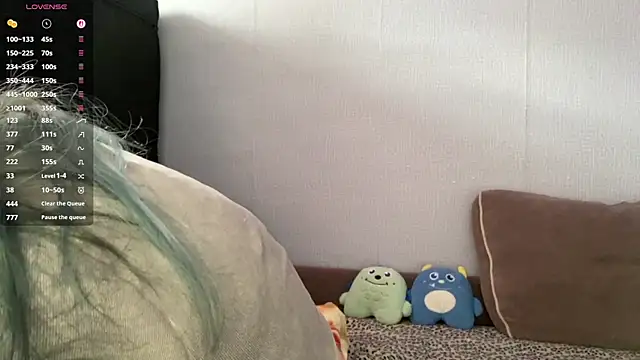 Emmibrilson online show from 11, 4, 2026