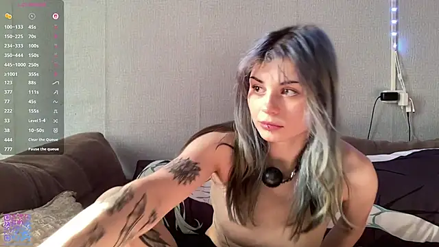 Snapshot of Emmibrilson chatting on 27, 5, 2026 Emmibrilson online show from 27, 5, 2026